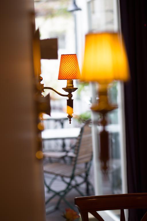 Garni Hotel Drei Lilien Wiesbaden Exterior photo